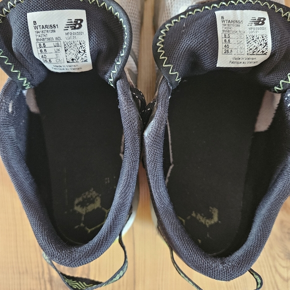 New Balance Women's Fresh Foam Arishi Trail V1 Trail Running Shoe - Picture 4 of 9